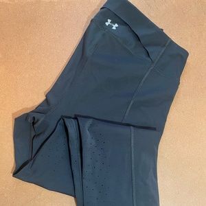 Under Armour crop run pant